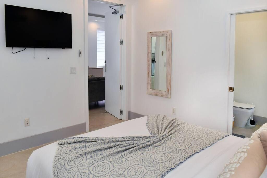 Casa de férias No Wynwood With Spacious Outdoor With Jacuzzi Miami